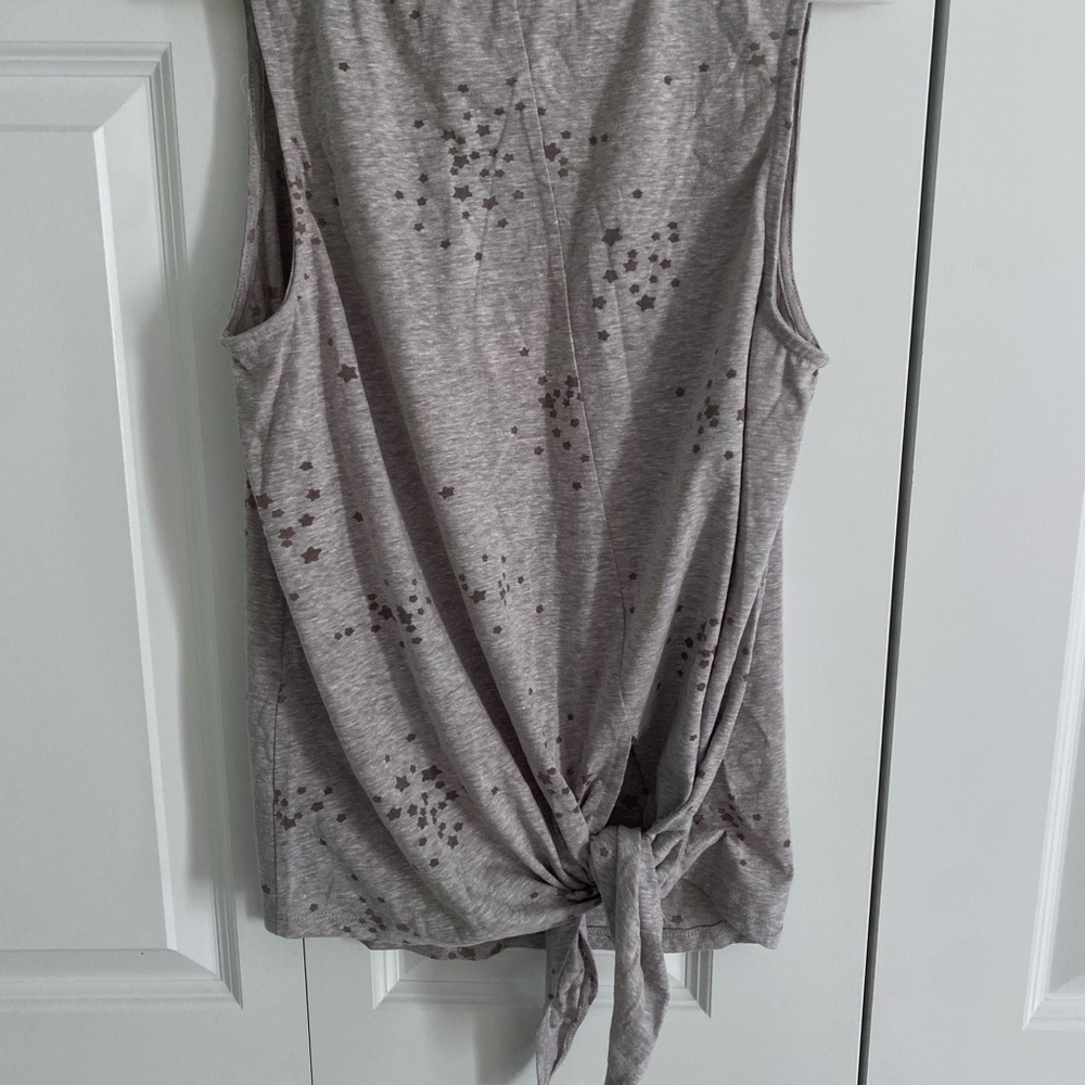 Hem & Thread Light Gray Tie-Back Tank Top Large